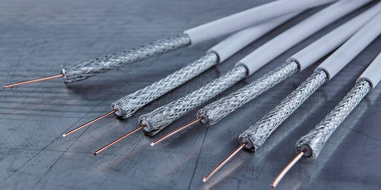 Kabel- und Steckverbinder bei Büttner Elektrotechnik GmbH in Klingenberg
