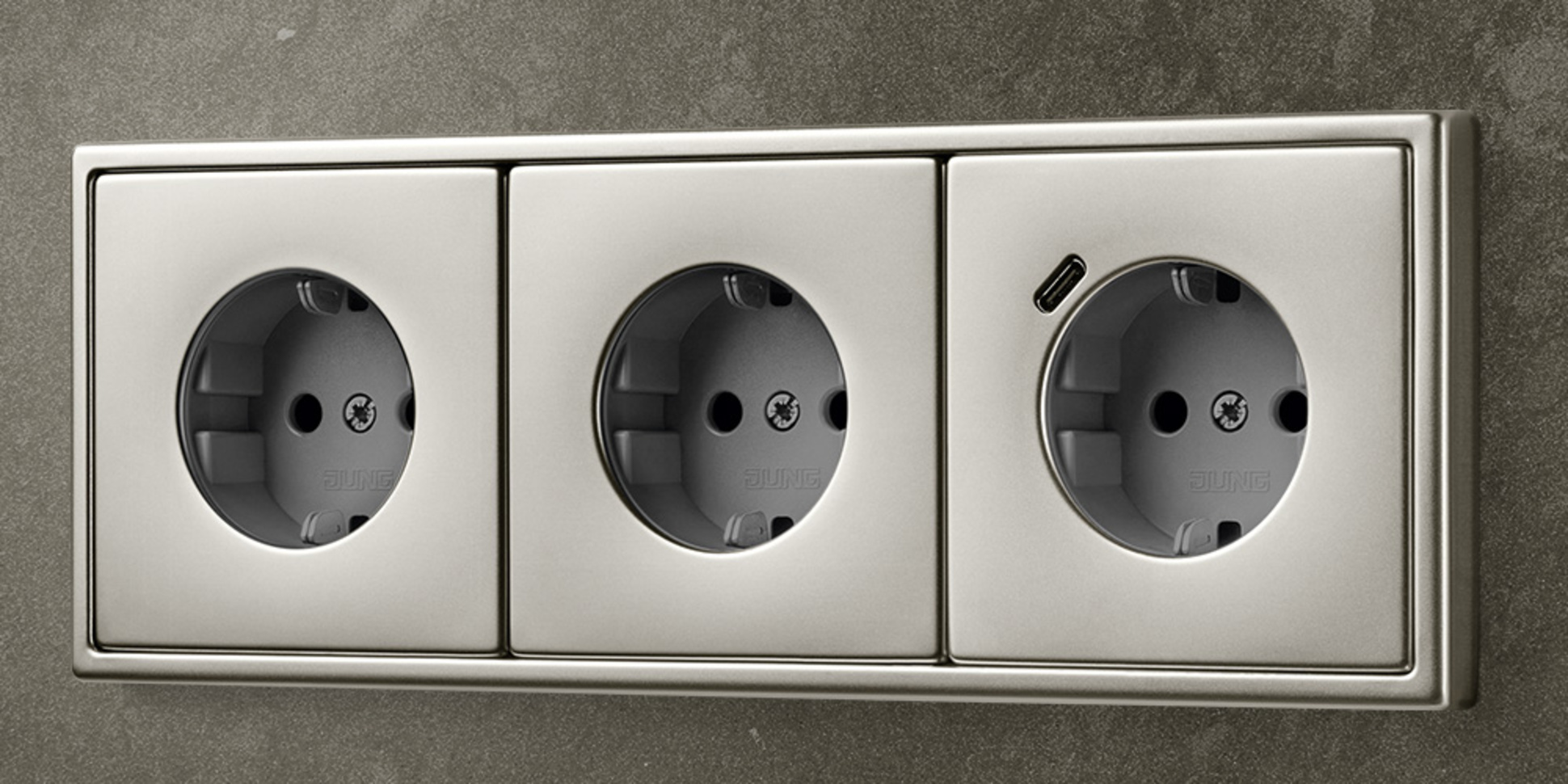 SCHUKO® Steckdosen mit USB bei Büttner Elektrotechnik GmbH in Klingenberg