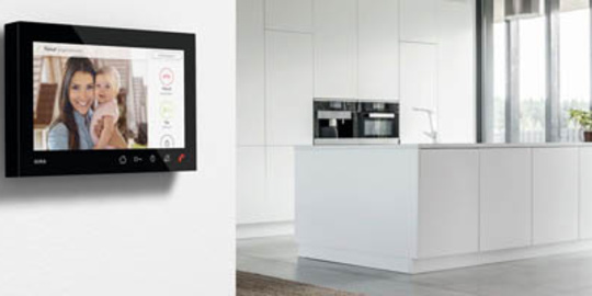 Gira Wohnungsstation bei Büttner Elektrotechnik GmbH in Klingenberg