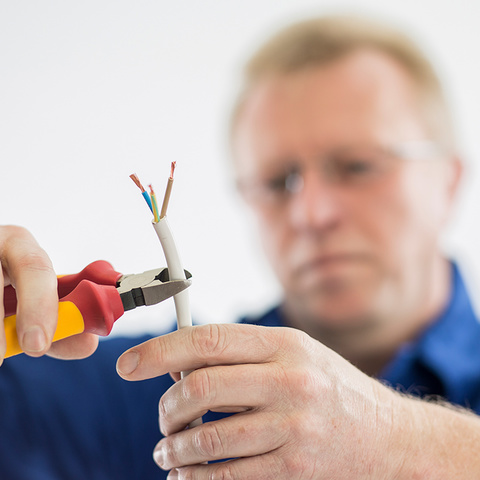 DGUV Vorschrift 3-Check bei Büttner Elektrotechnik GmbH in Klingenberg